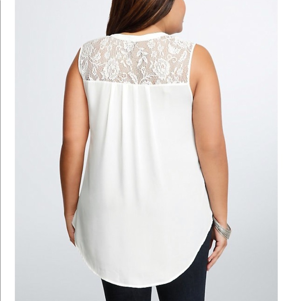 Torrid gorgette lace inset blouse